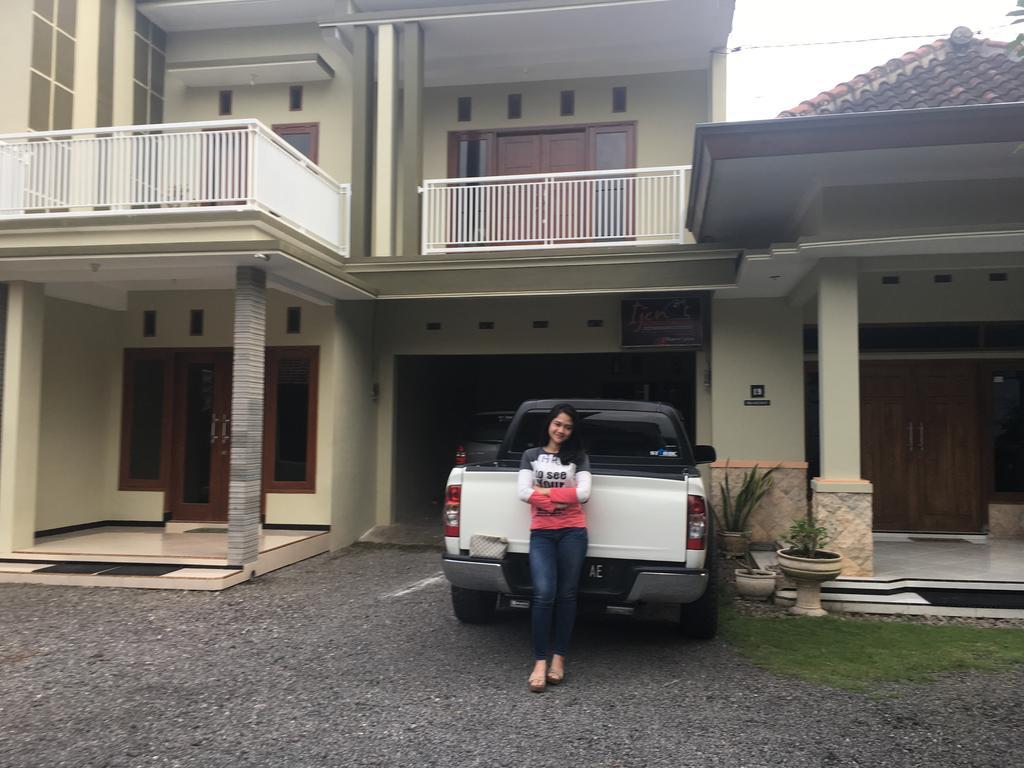 Ijen Bondowoso Home Stay מראה חיצוני תמונה